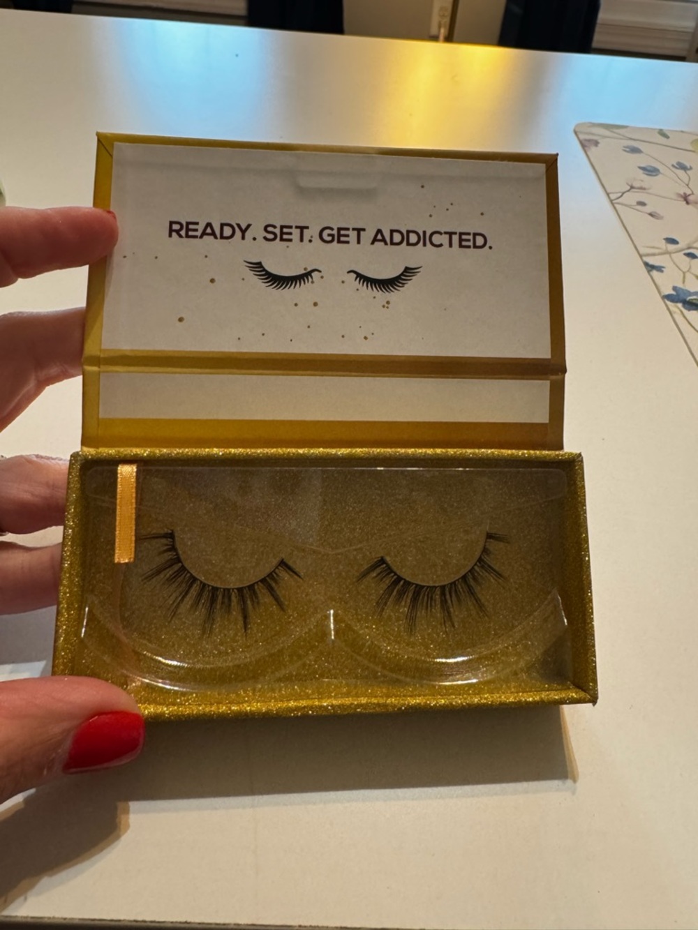 Lashaholic Luxury Lashes - Ready. Set. Get Addicted.